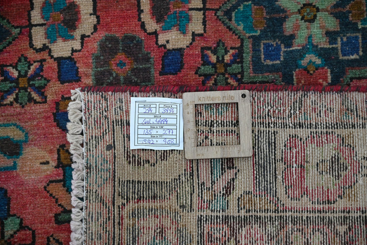red Medium rug 4' 5" x 9' 1"