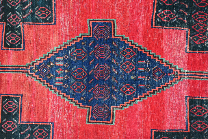 red Oversized rug 4' 8" x 11' 7"