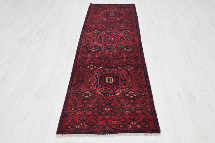 red Runner rug 2' 4" x 7' 10"