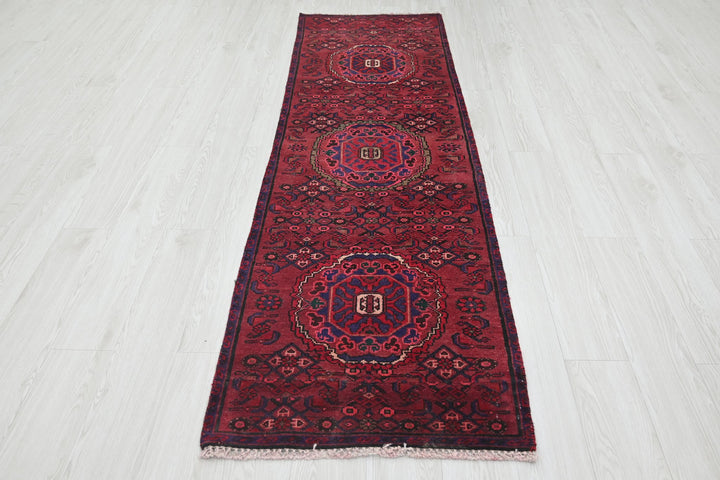 red Runner rug 2' 4" x 7' 10"
