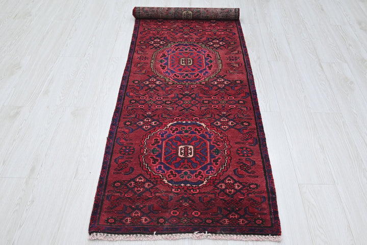 red Runner rug 2' 4" x 7' 10"