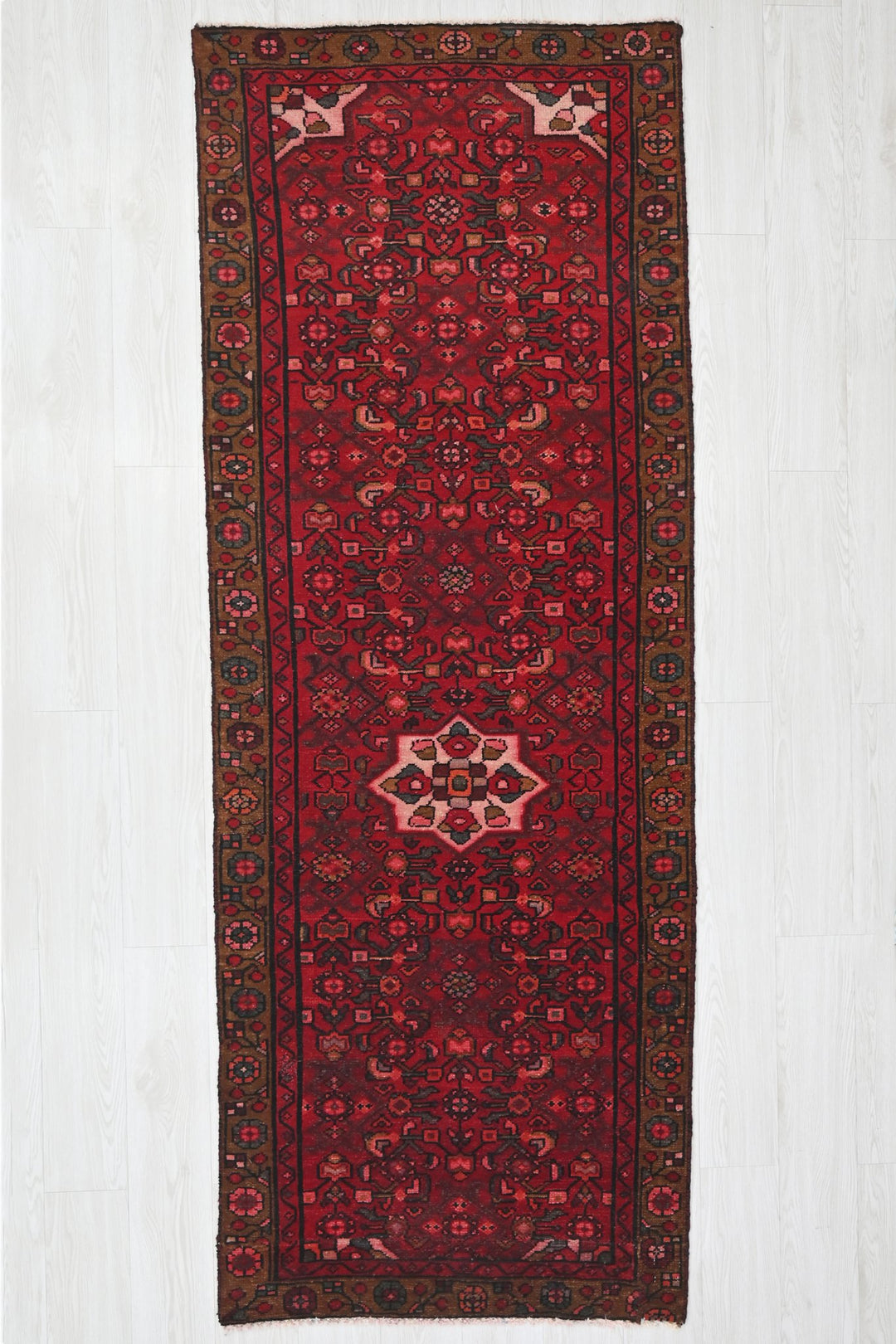 red Runner rug 2' 11" x 8' 2"