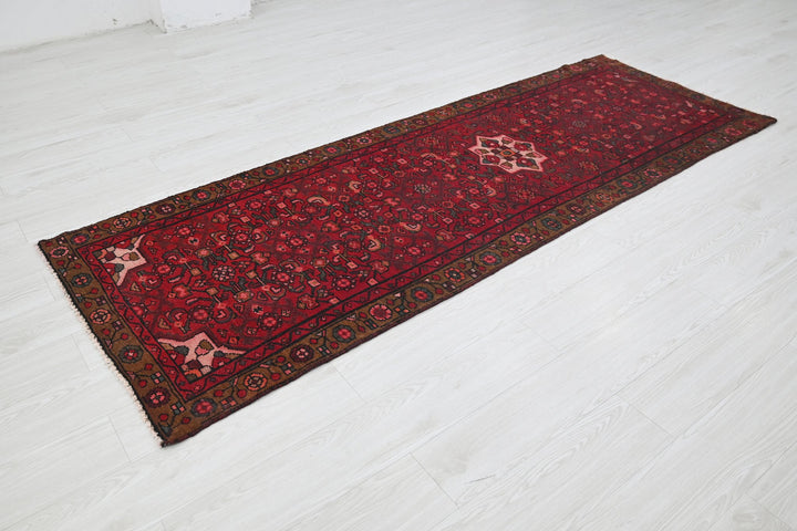 red Runner rug 2' 11" x 8' 2"