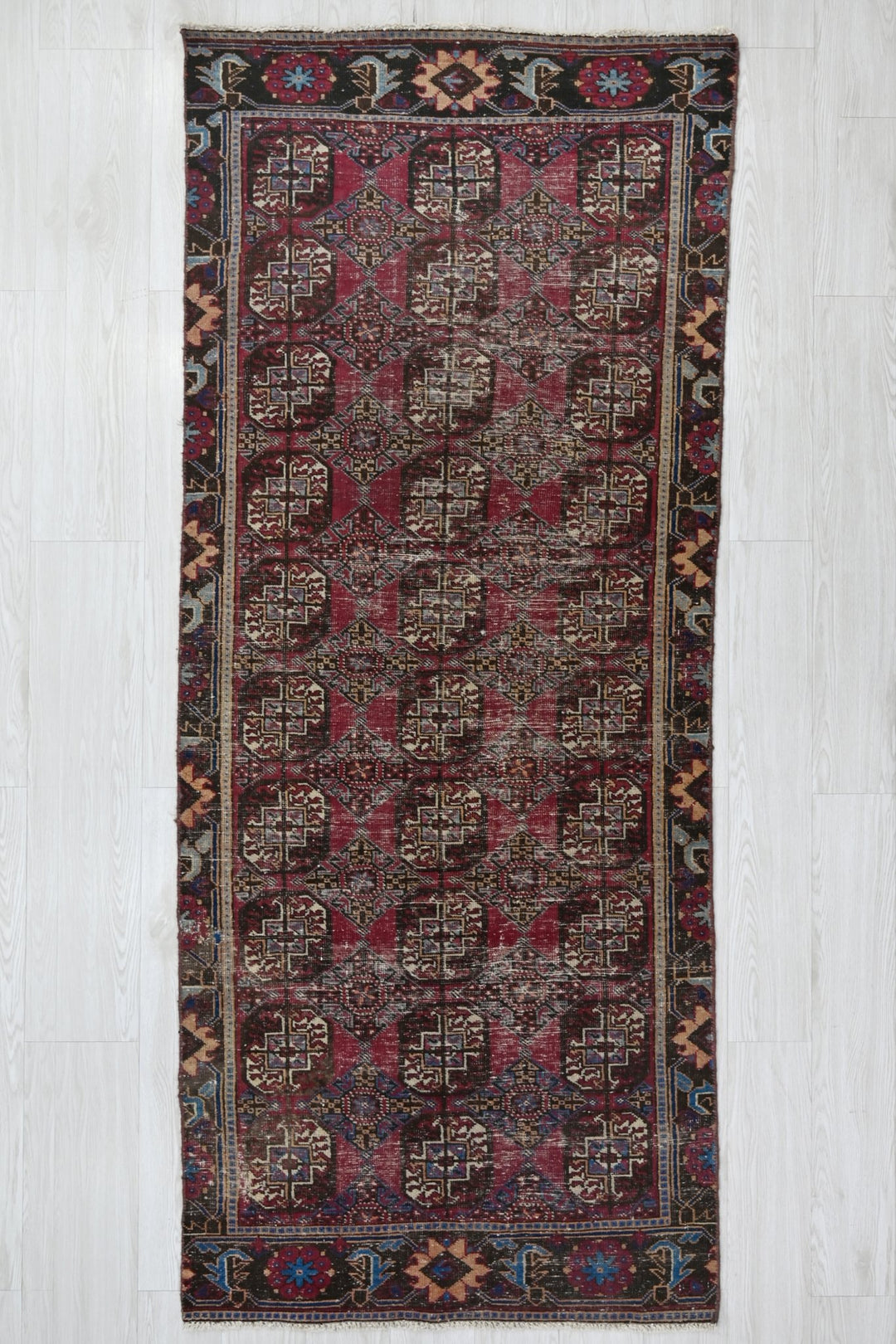 red Runner rug 3' 2" x 7' 9"