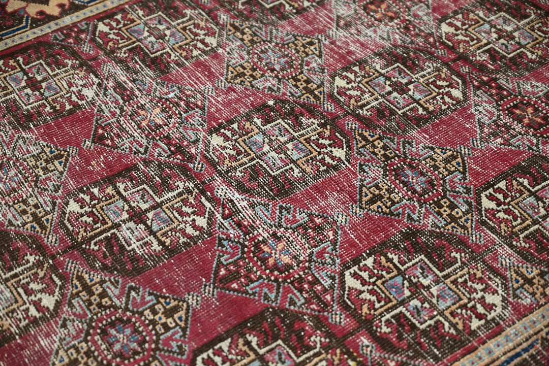 red Runner rug 3' 2" x 7' 9"