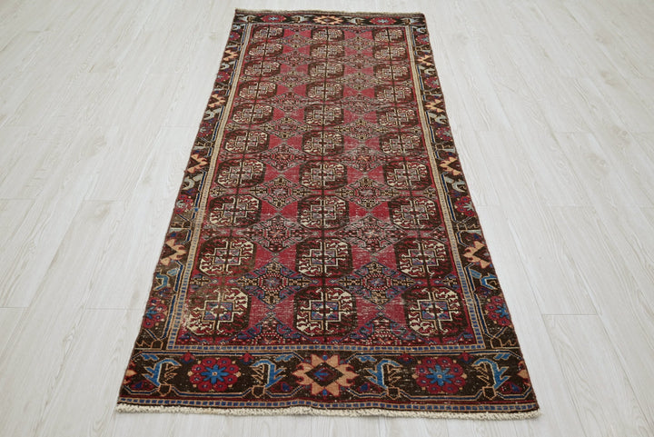 red Runner rug 3' 2" x 7' 9"