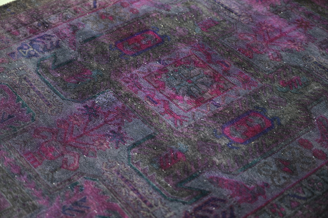 purple Medium rug 3' 6" x 7' 3"