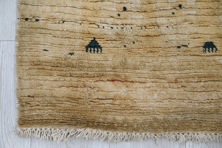 brown Runner rug 2' 4" x 9' 3"