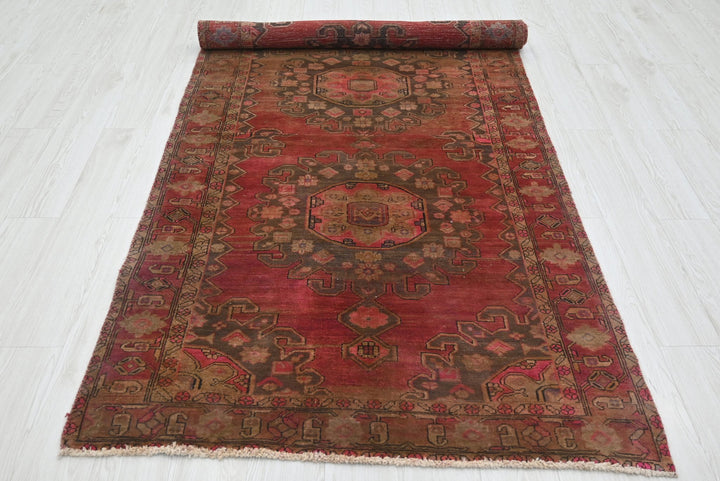 red Runner rug 4' 1" x 9' 10"