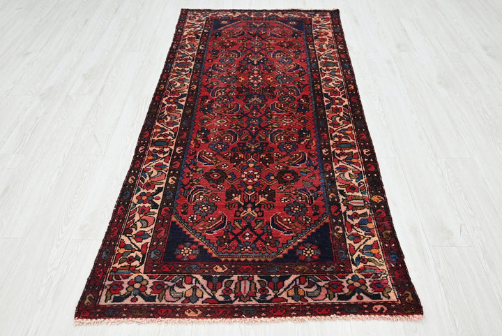red Medium rug 3' 3" x 7' 4"