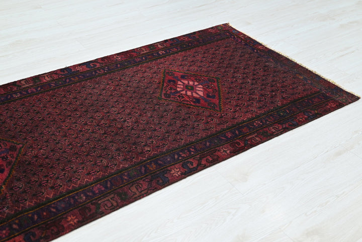 red Runner rug 3' 0" x 9' 4"