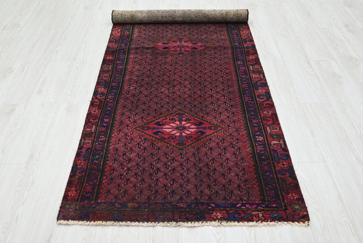red Runner rug 3' 0" x 9' 4"