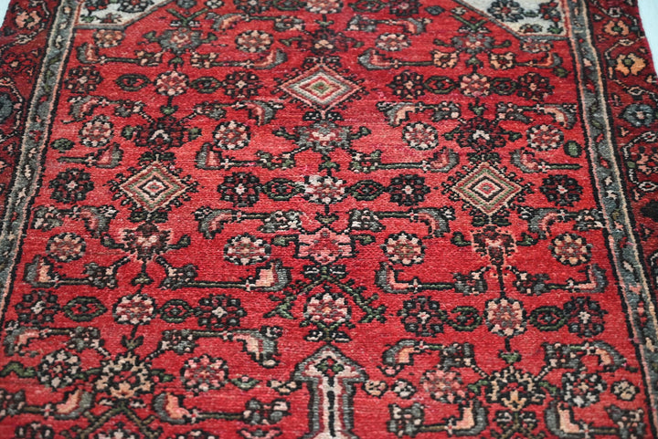 red Runner rug 3' 2" x 9' 0"