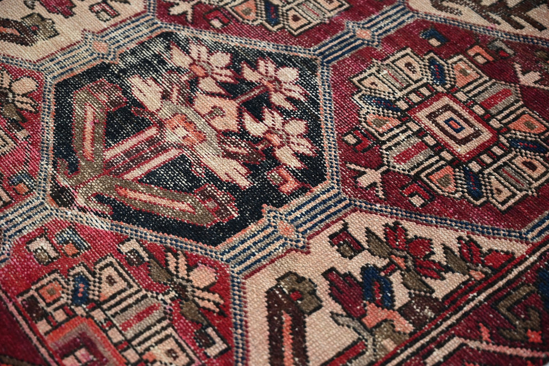 red Runner rug 3' 2" x 9' 5"