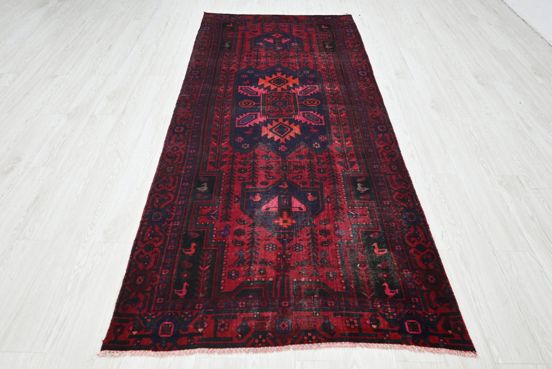 red Medium rug 3' 9" x 9' 2"