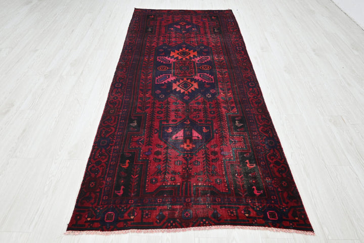 red Medium rug 3' 9" x 9' 2"