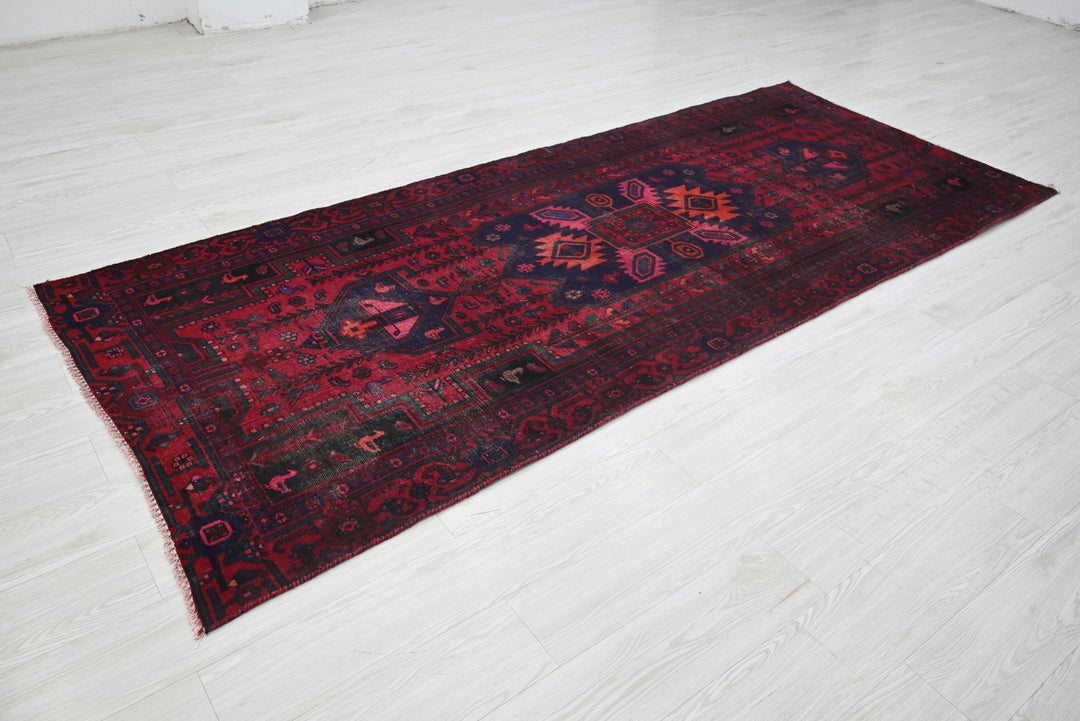 red Medium rug 3' 9" x 9' 2"