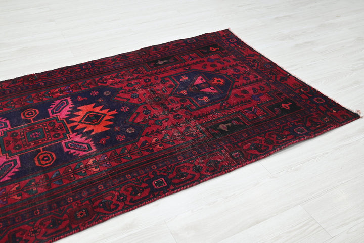 red Medium rug 3' 9" x 9' 2"