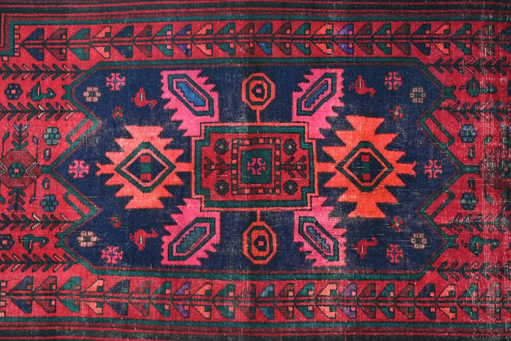 red Medium rug 3' 9" x 9' 2"