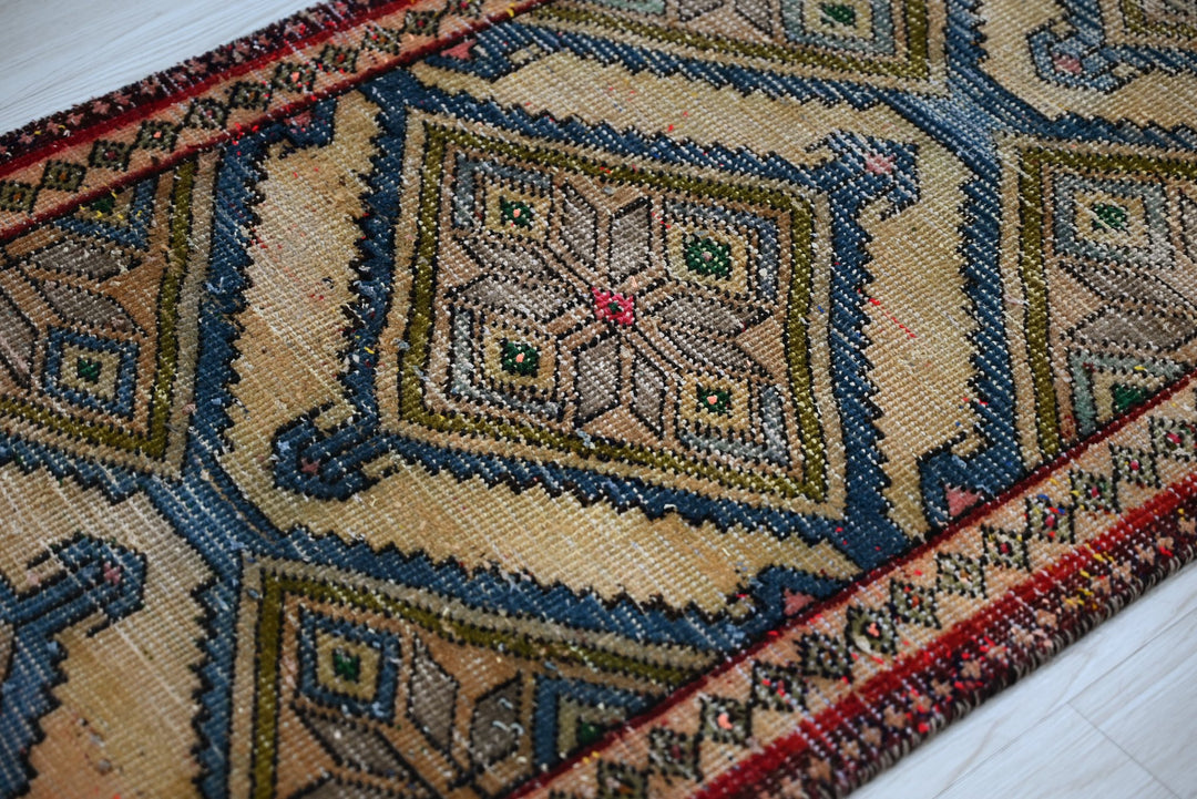 brown Runner rug 2' 4" x 6' 1"