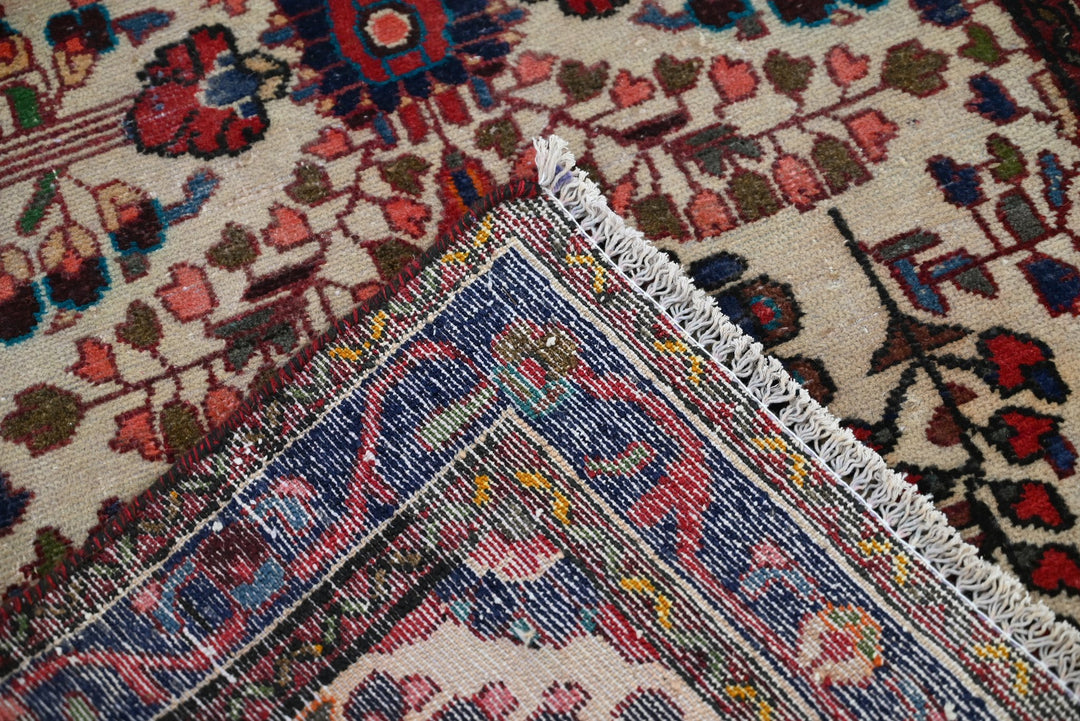 white Runner rug 2' 9" x 9' 11"