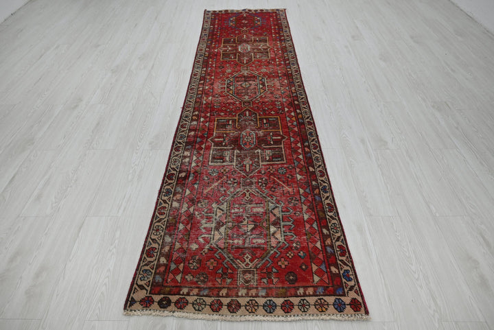 red Runner rug 2' 7" x 9' 11"