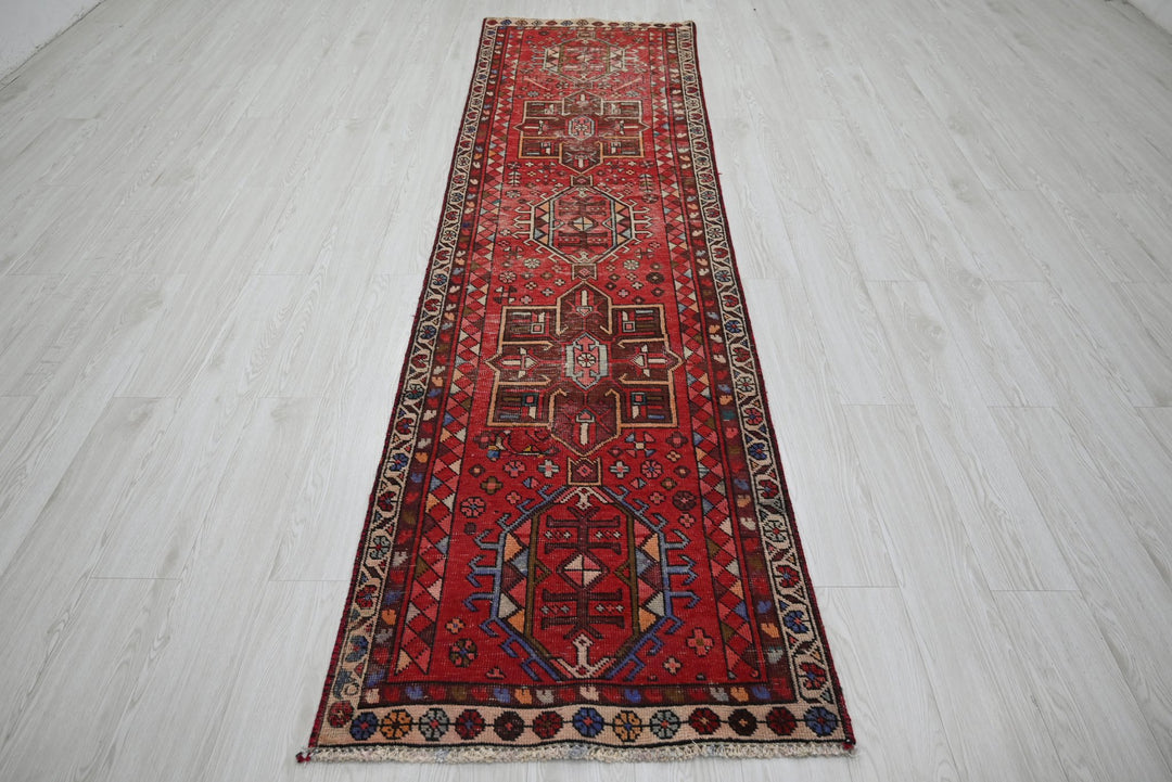 red Runner rug 2' 7" x 9' 11"