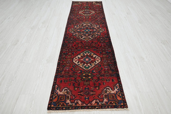 red Runner rug 2' 6" x 9' 1"