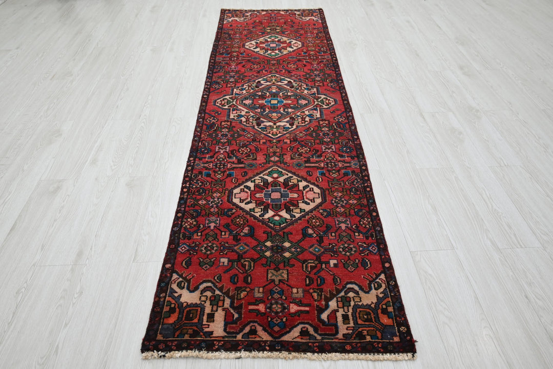 red Runner rug 2' 6" x 9' 1"