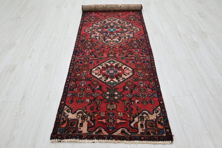 red Runner rug 2' 6" x 9' 1"
