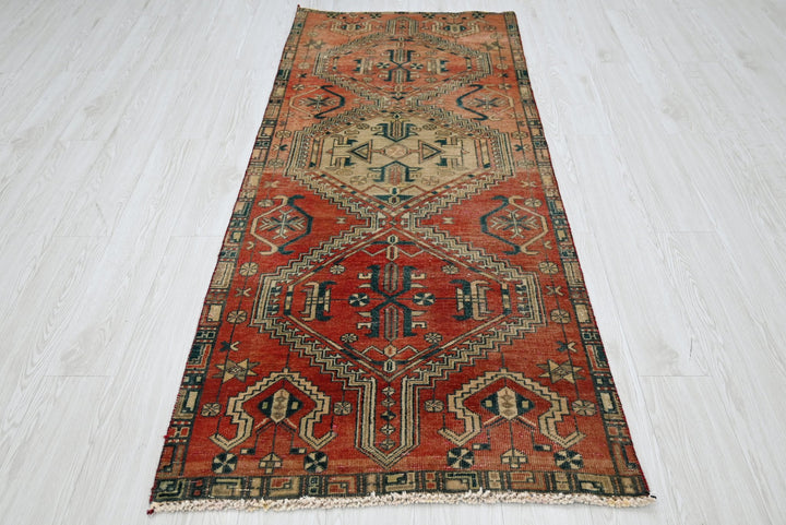 red Medium rug 2' 10" x 6' 10"
