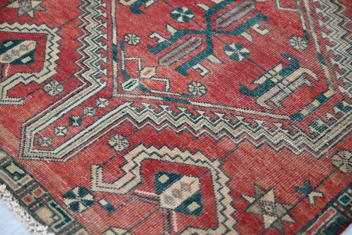 red Medium rug 2' 10" x 6' 10"