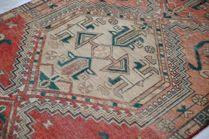 red Medium rug 2' 10" x 6' 10"