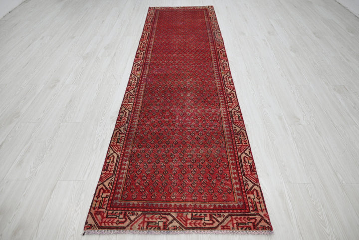 red Runner rug 2' 10" x 9' 10"