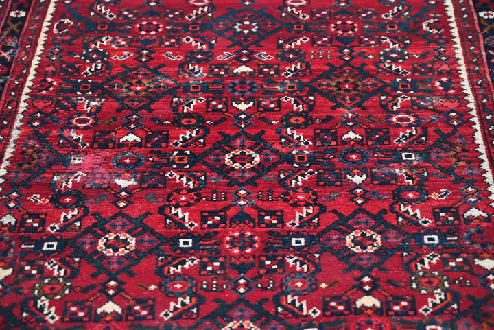 red Runner rug 3' 5" x 9' 7"