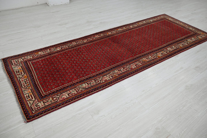 red Runner rug 3' 7" x 9' 10"