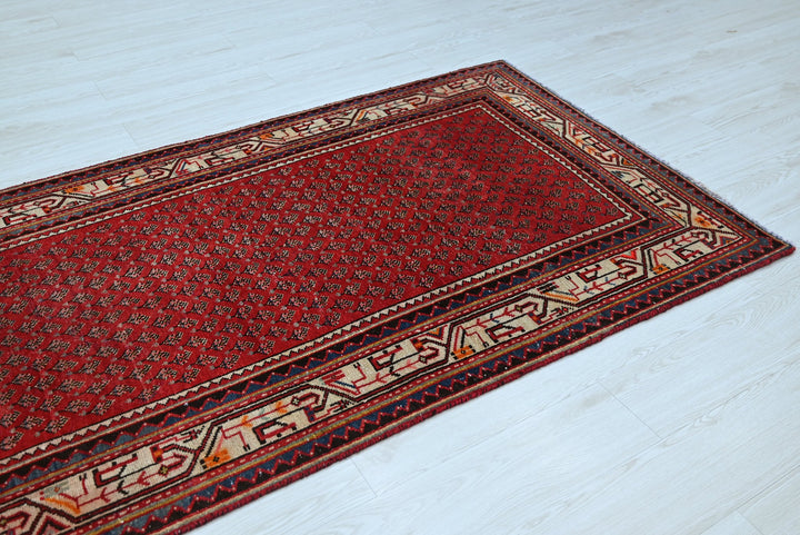 red Runner rug 3' 7" x 9' 10"