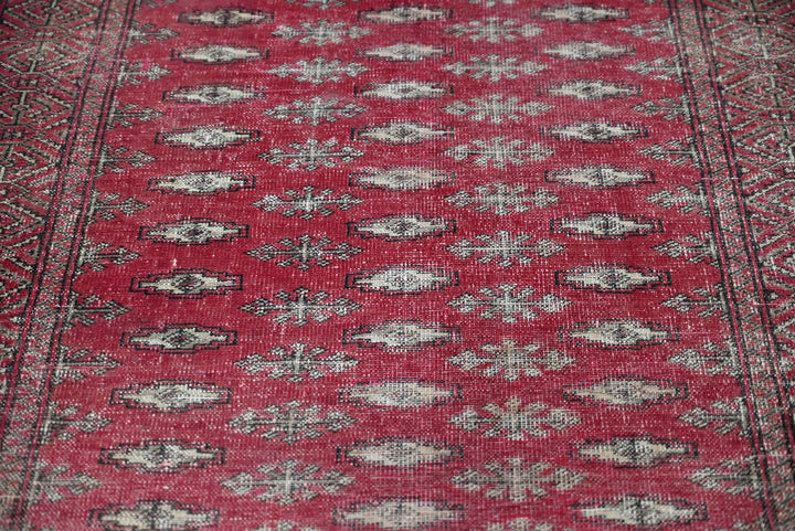 red Runner rug 3' 4" x 9' 5"