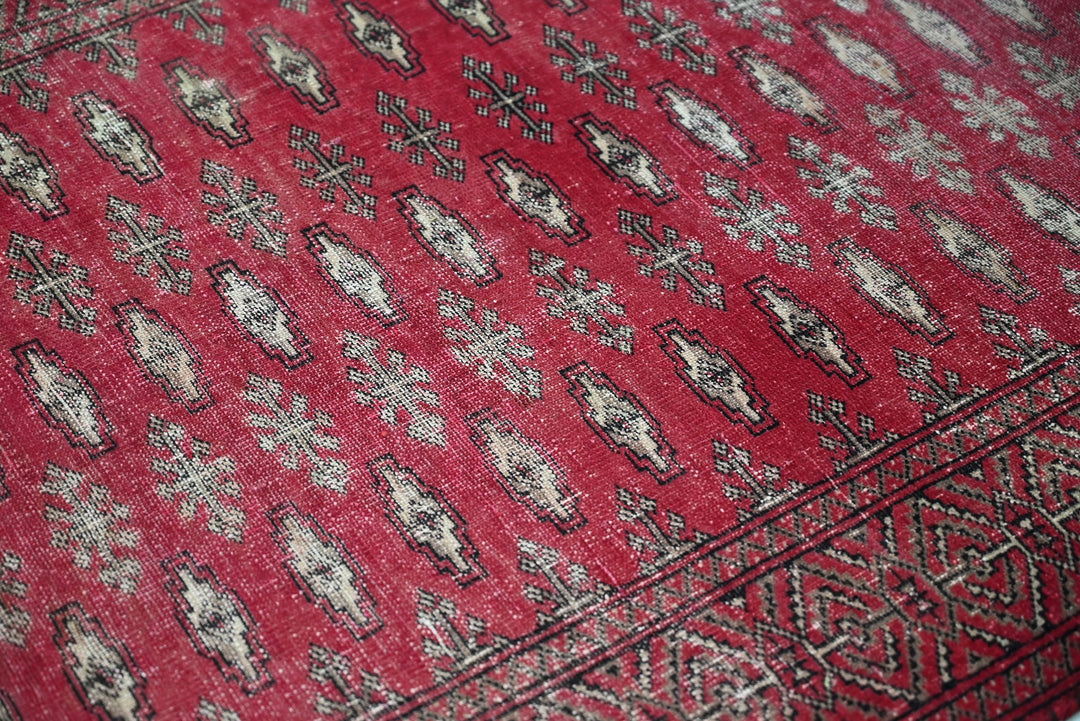 red Runner rug 3' 4" x 9' 5"