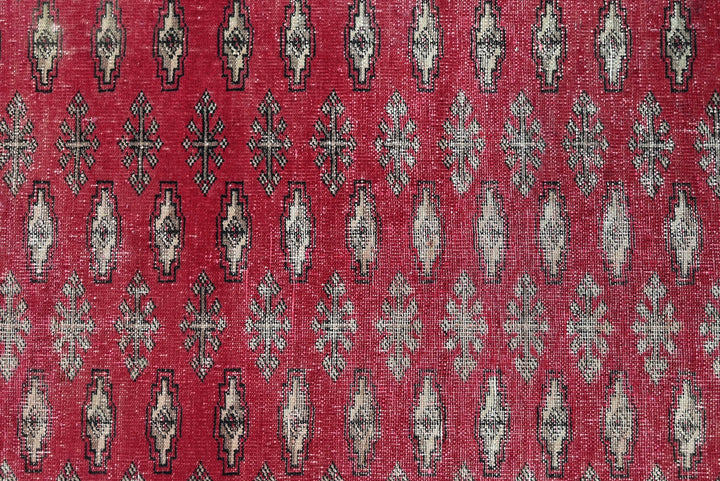 red Runner rug 3' 4" x 9' 5"