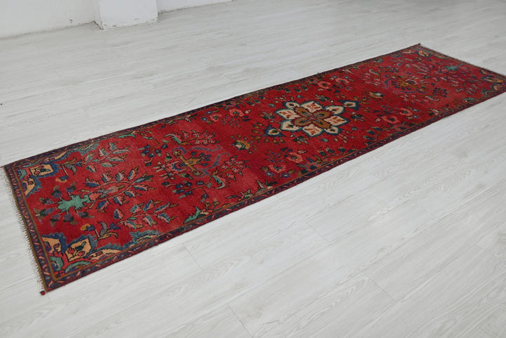 red Runner rug 2' 9" x 9' 10"