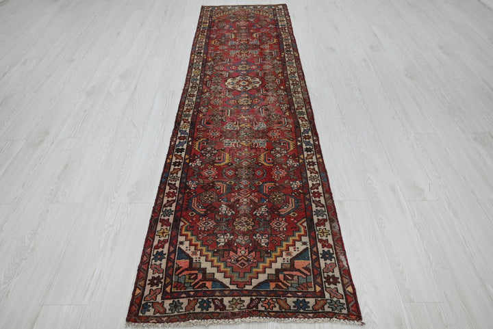 red Runner rug 2' 6" x 9' 3"