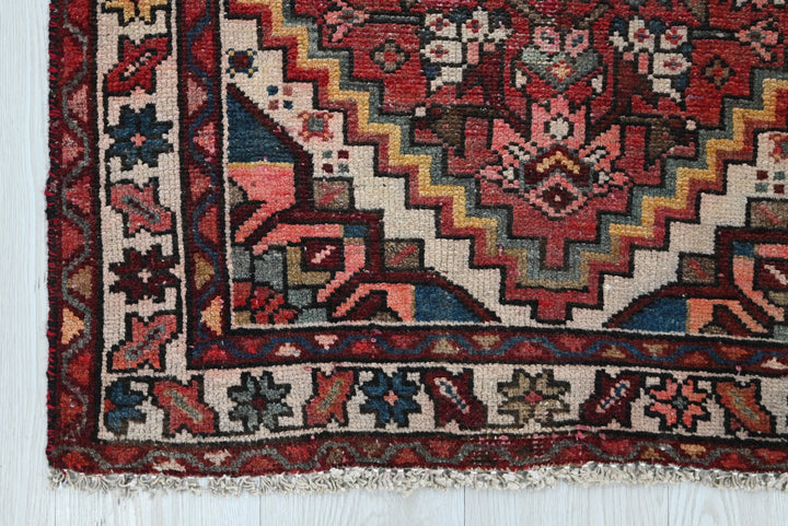 red Runner rug 2' 6" x 9' 3"