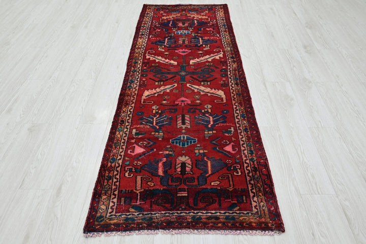 red Runner rug 2' 7" x 8' 1"