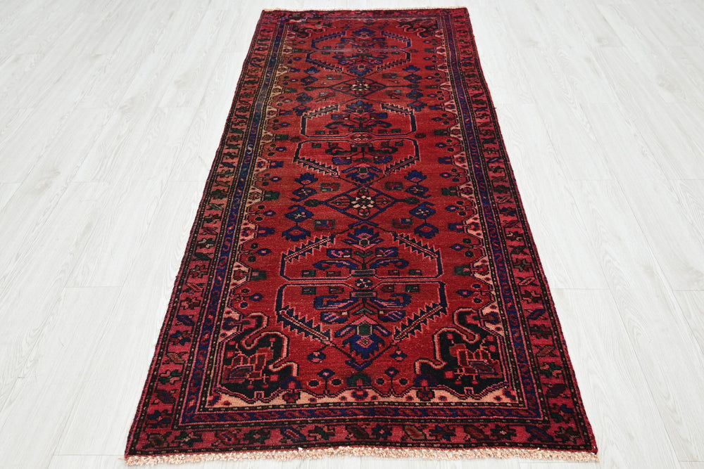 red Medium rug 3' 1" x 7' 4"