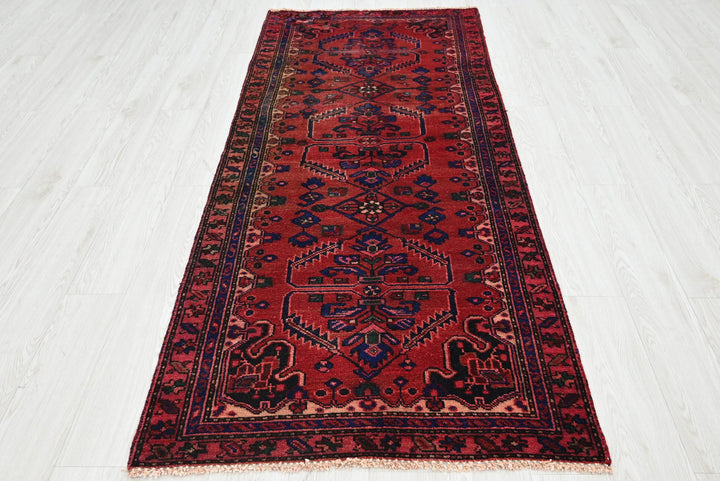 red Medium rug 3' 1" x 7' 4"