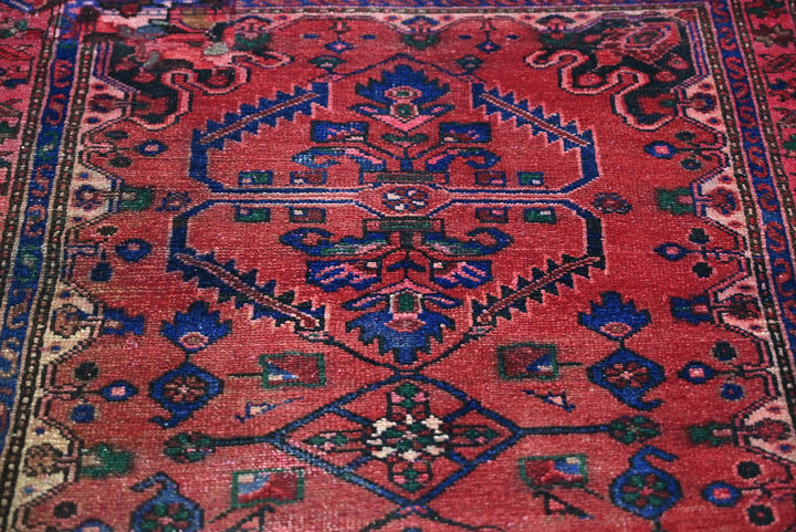 red Medium rug 3' 1" x 7' 4"