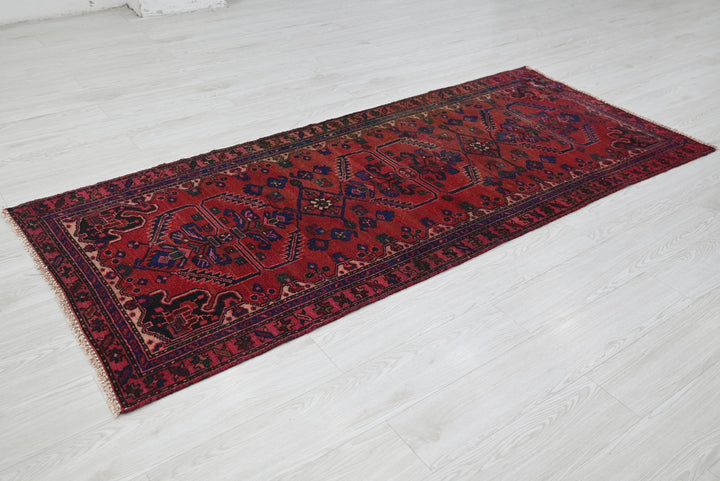 red Medium rug 3' 1" x 7' 4"