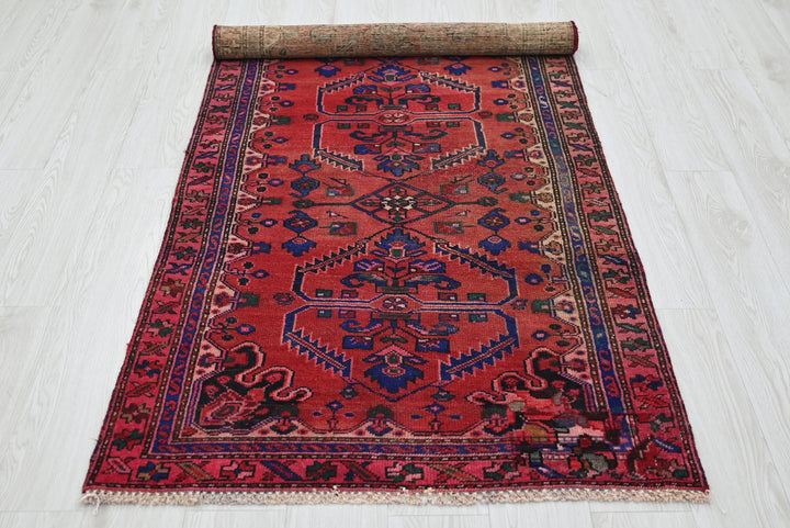 red Medium rug 3' 1" x 7' 4"