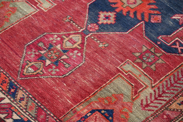 red Runner rug 3' 8" x 9' 11"